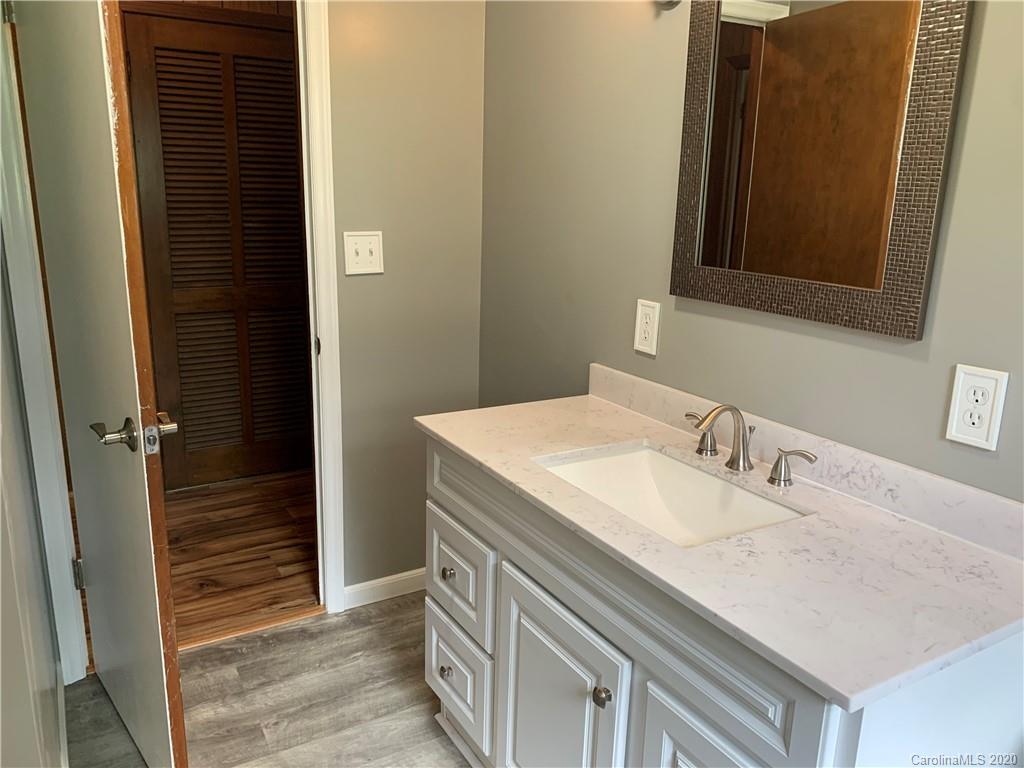 5960 Smith Lake Road Mount Pleasant, NC 28124 - Photo 3 of 29 Gallery Image 3