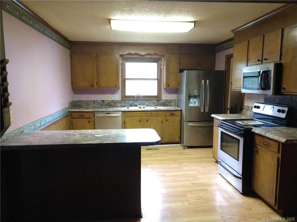 5960 Smith Lake Road Mount Pleasant, NC 28124 - Photo 10 of 29 Gallery Image 10