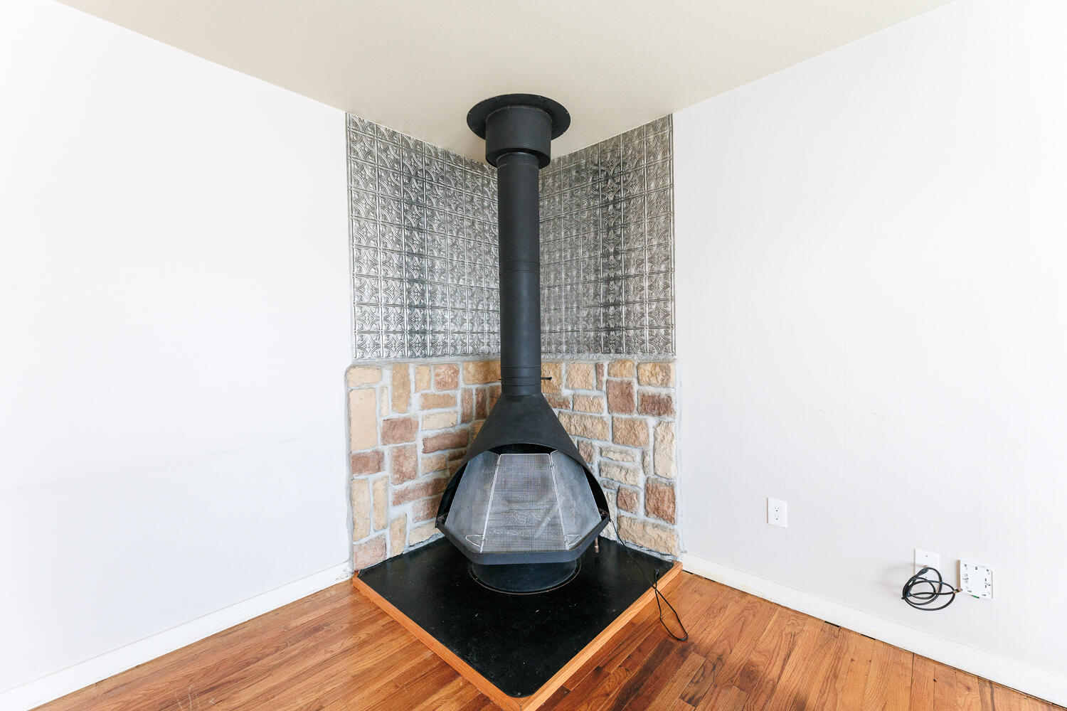 3501 26th Street Lubbock, TX 79410 - Photo 5 of 36 a view of entryway with wooden floor