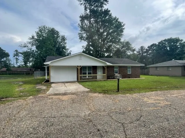 $158,400 | 376 Westhaven Circle, Bude, MS 39630