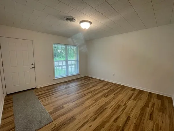 $158,400 | 376 Westhaven Circle, Bude, MS 39630