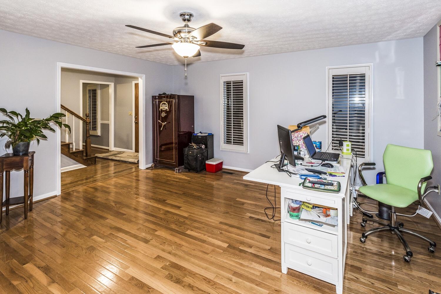 8224 Collier Road Powell, TN 37849 - Photo 10 of 32 image