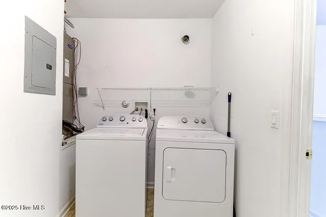 $243,900 | 4158 Breezewood Drive, Unit 203, Wilmington, NC 28412