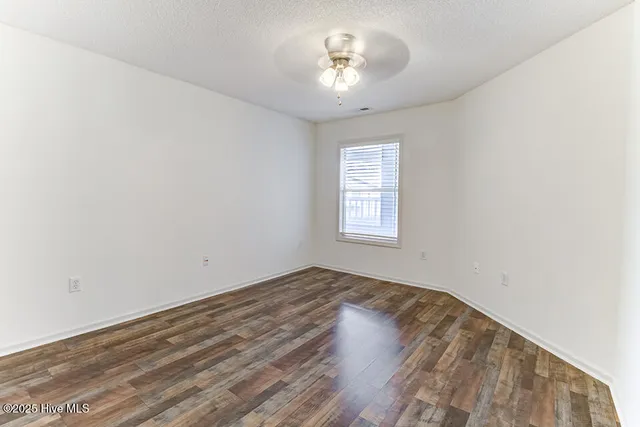 $243,900 | 4158 Breezewood Drive, Unit 203, Wilmington, NC 28412