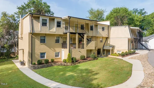 $1,495 | 1422 Scales Street, Unit D, Raleigh, NC 27608