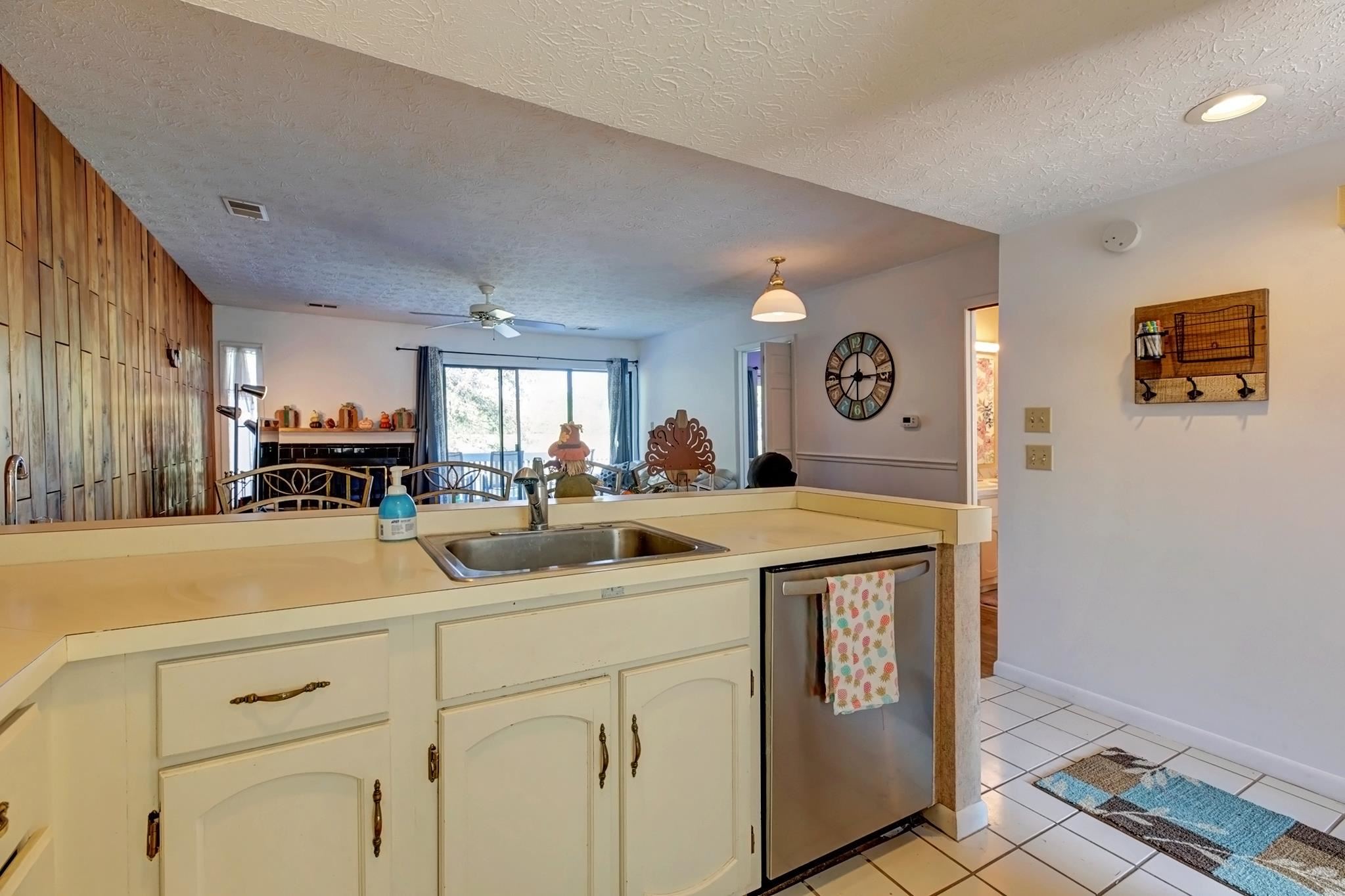 9137 South Pointe Ridge Lane, Unit 36 Bloomington, IN 47401 - Photo 8 of 36