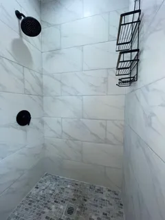 $2,100 | 396 Woodlawn Avenue, Unit 2, Jersey City, NJ 07305