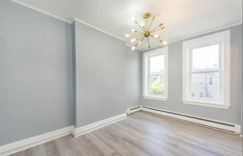 $2,100 | 396 Woodlawn Avenue, Unit 2, Jersey City, NJ 07305