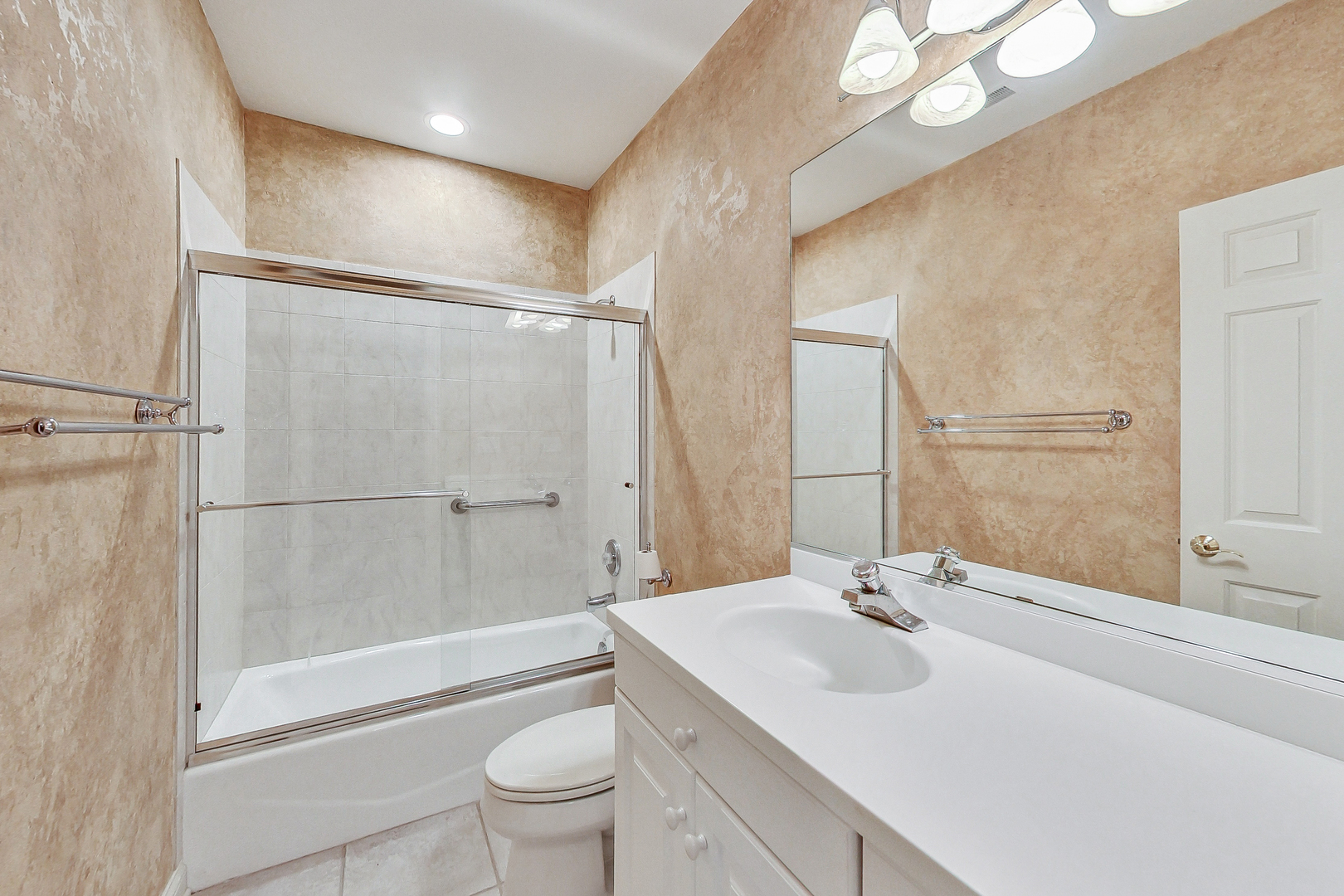 2 Carlton Court Inverness, IL 60010 - Photo 40 of 52 Gallery Image 40