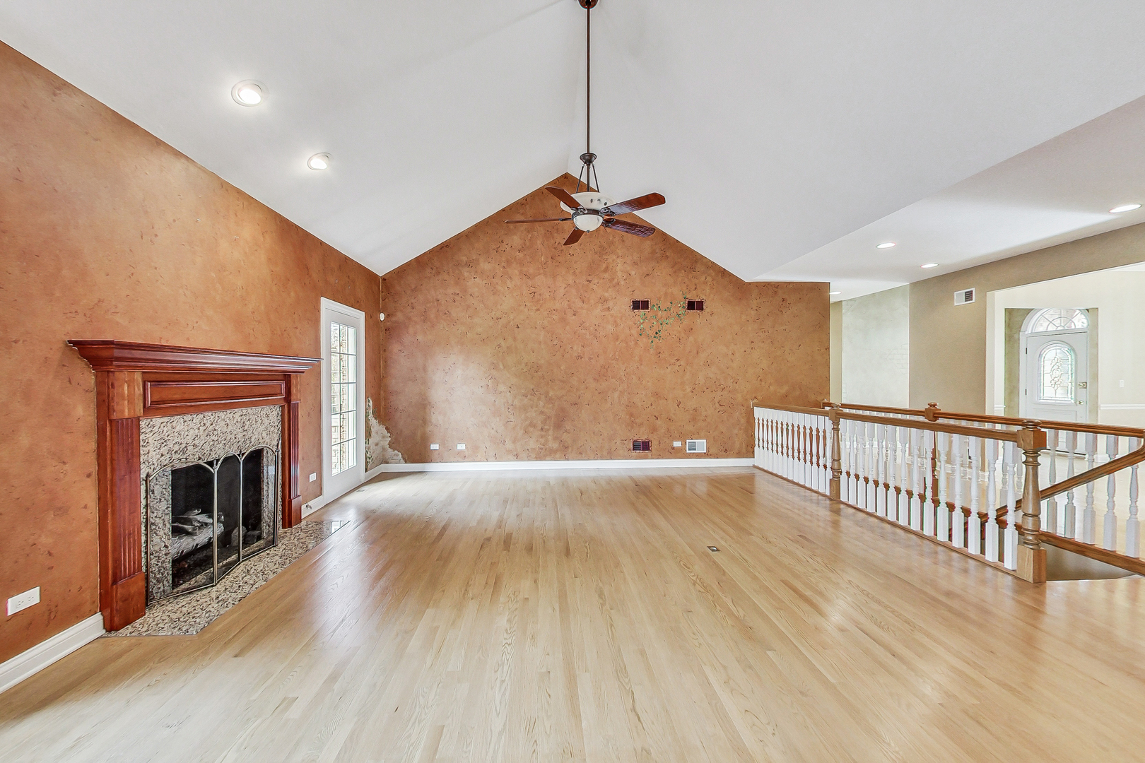 2 Carlton Court Inverness, IL 60010 - Photo 7 of 52 Gallery Image 7