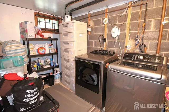 $465,000 | 54 Highview Drive, Woodbridge, NJ 07095