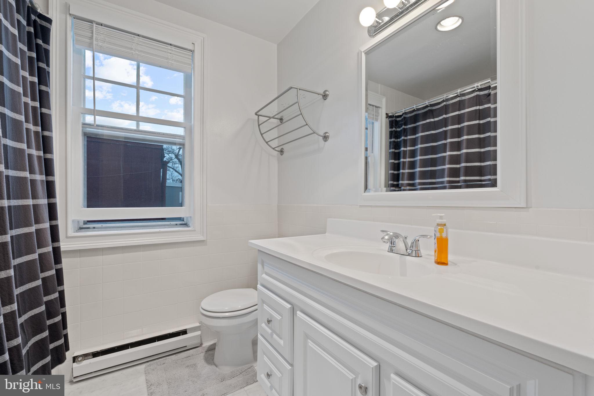 1816 T Street Northwest Washington, DC 20009 - Photo 11 of 40