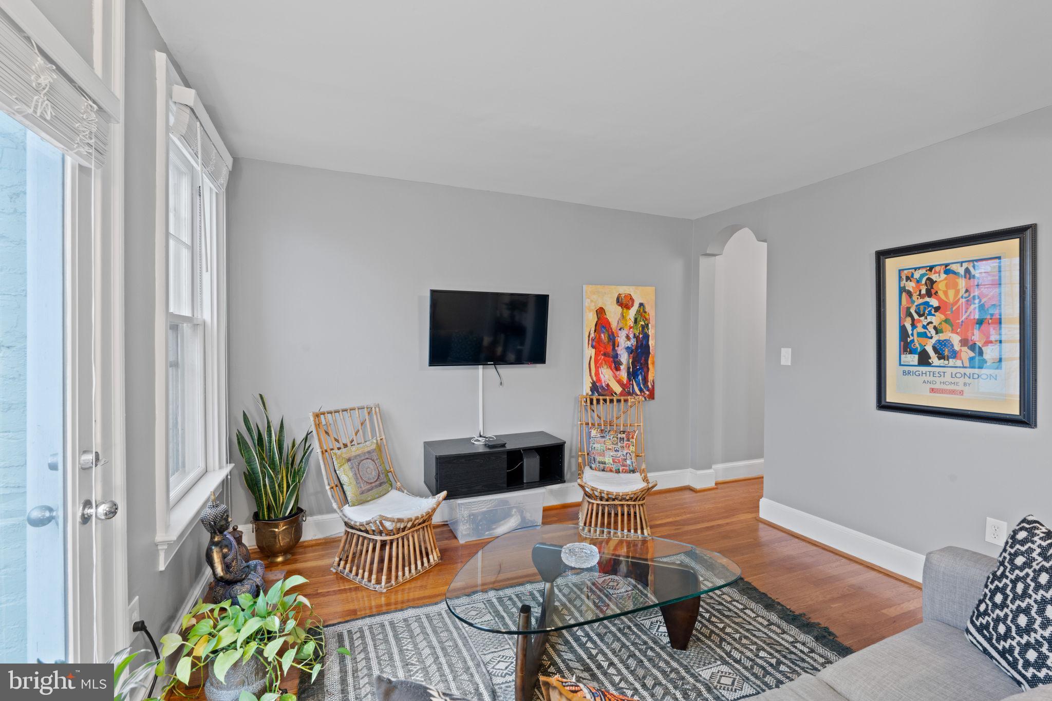 1816 T Street Northwest Washington, DC 20009 - Photo 4 of 40