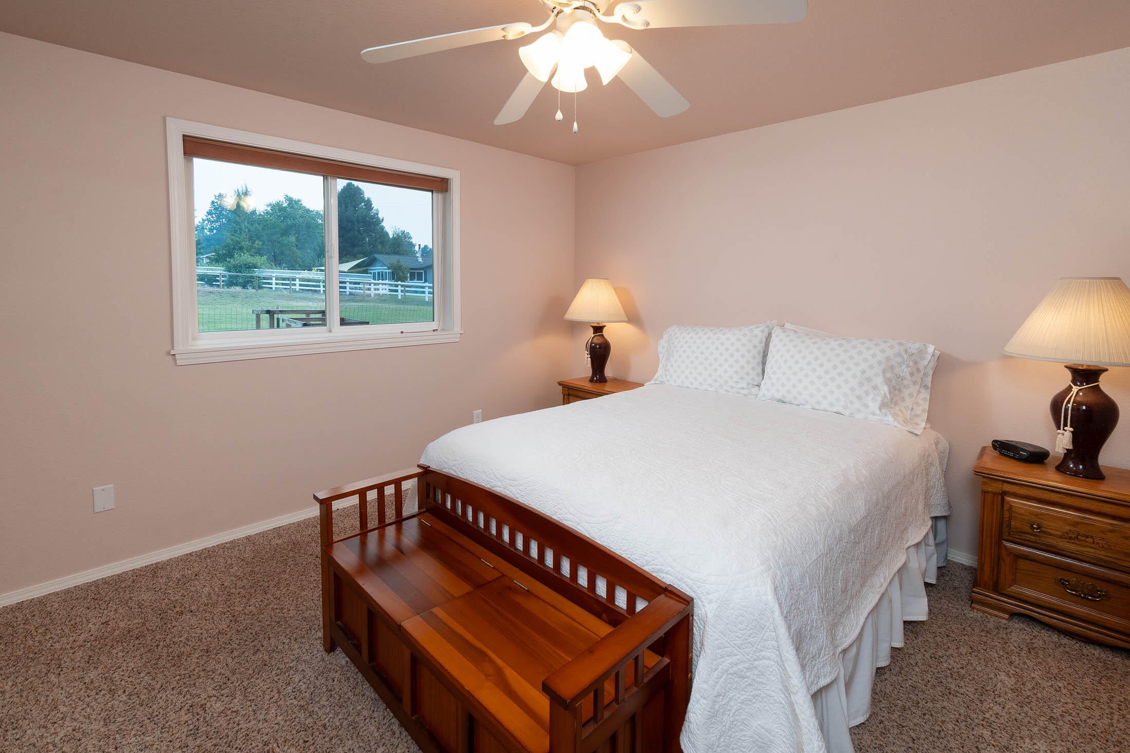 21665 Old Red Road Bend, OR 97702 - Photo 21 of 34 In-law suite bedroom with large walk-in closet.