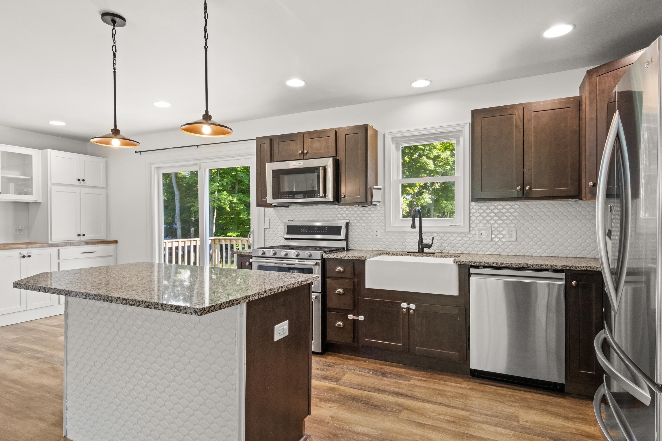 3733 East Long Lake Road Traverse City, MI 49685 - Photo 10 of 47 1947831-31cb088d-b47c-4ae0-8391-70b0ab84ee9b.JPG