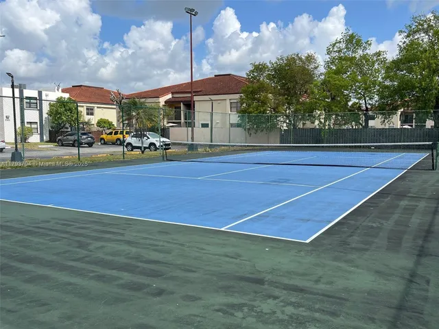 $280,000 | 460 West Park Drive, Unit 103, Miami, FL 33172