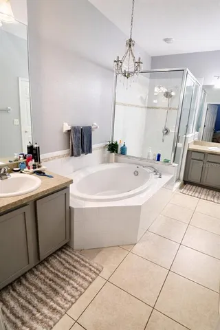 $3,200 | 5360 Mang Place, Unit 1405, Sarasota, FL 34238