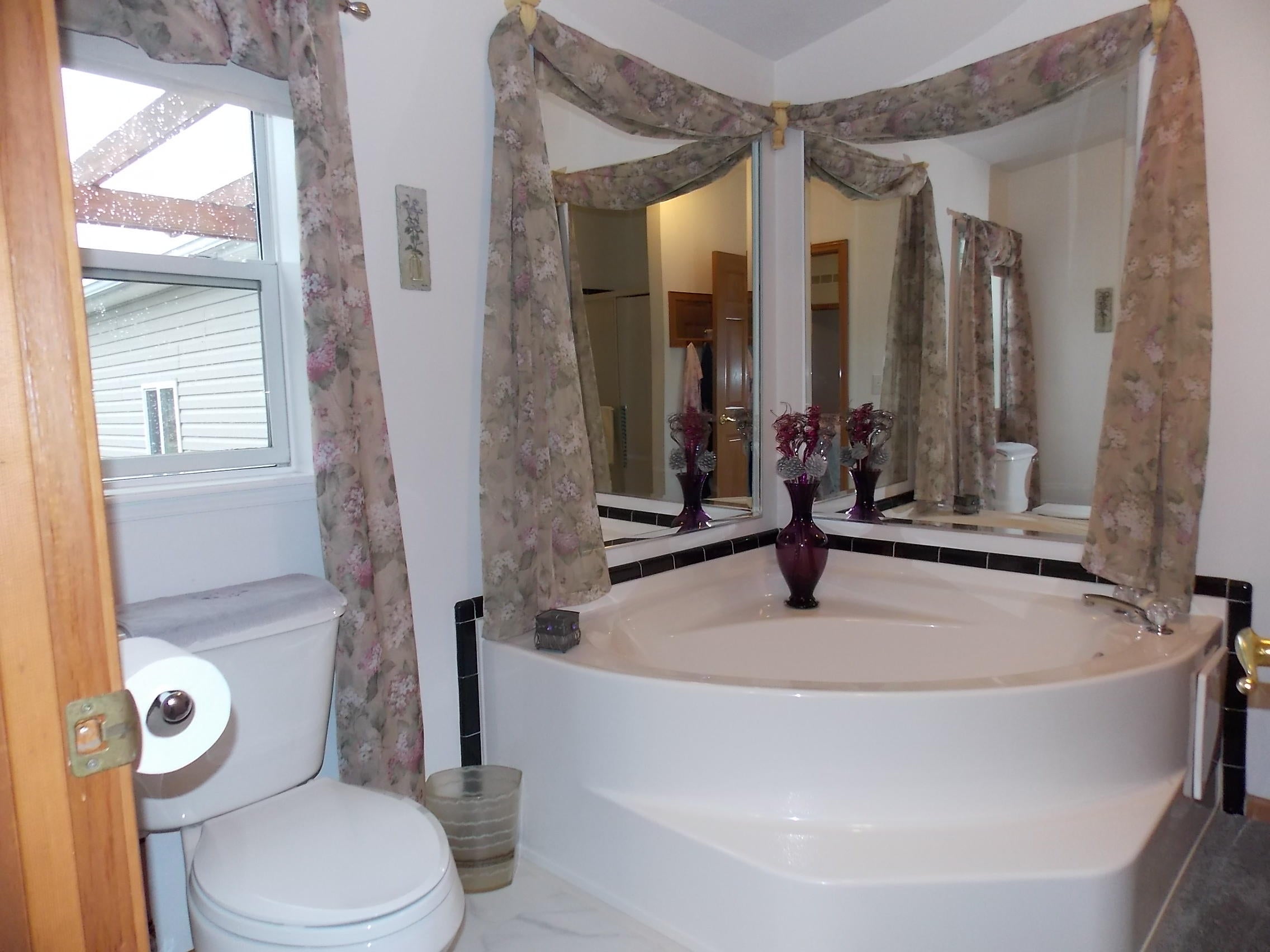 4916 Reflections Drive Cheboygan, MI 49721 - Photo 17 of 42 Gallery Image 17