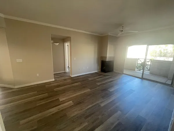 $2,000 | 3236 East Chandler Boulevard, Unit 1040, Phoenix, AZ 85048