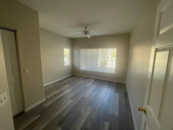 $2,000 | 3236 East Chandler Boulevard, Unit 1040, Phoenix, AZ 85048