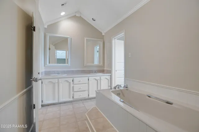 $2,300 | 115 Breckenridge Loop, Lafayette, LA 70506