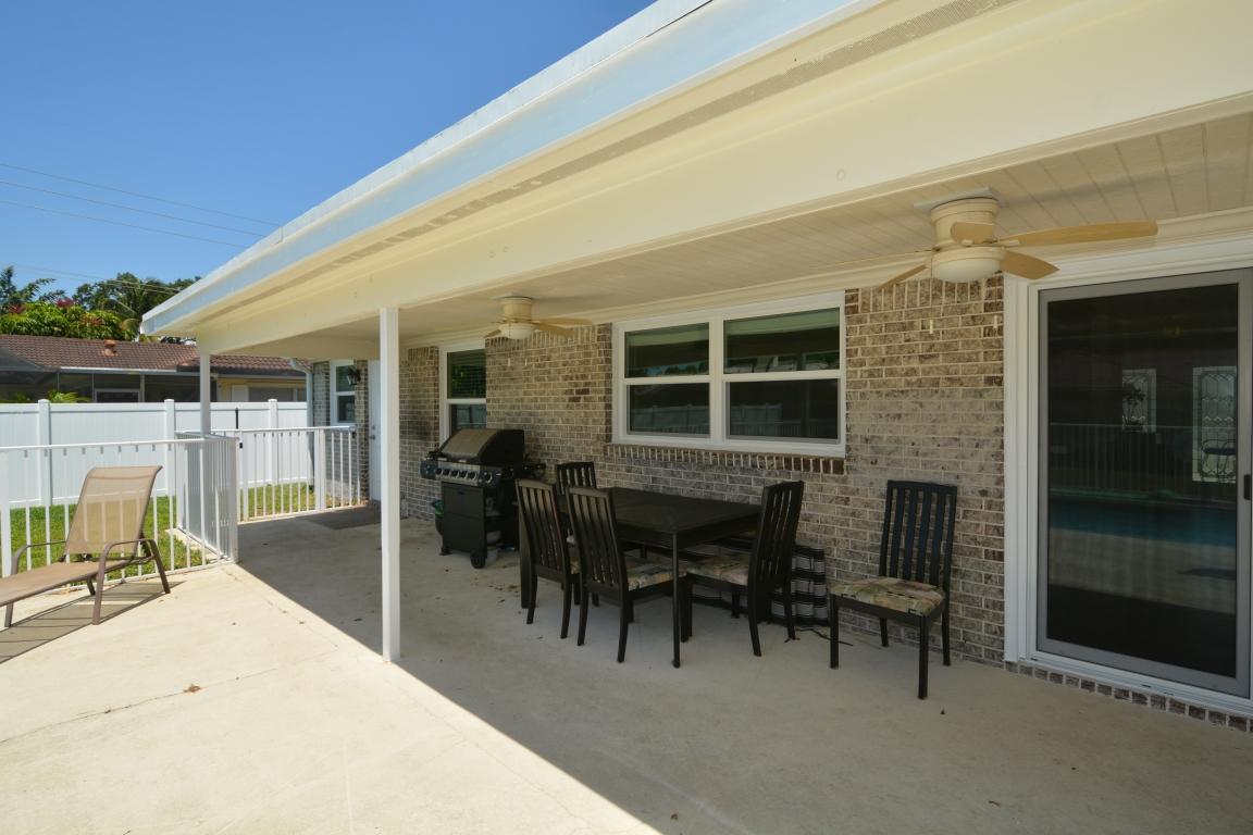 880 Southwest 16th Street Boca Raton, FL 33486 - Photo 15 of 27 15