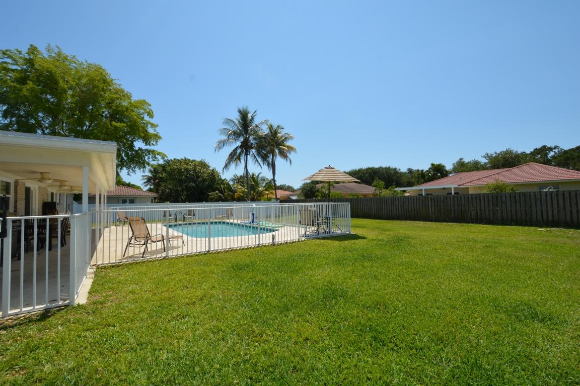 880 Southwest 16th Street Boca Raton, FL 33486 - Photo 18 of 27 18