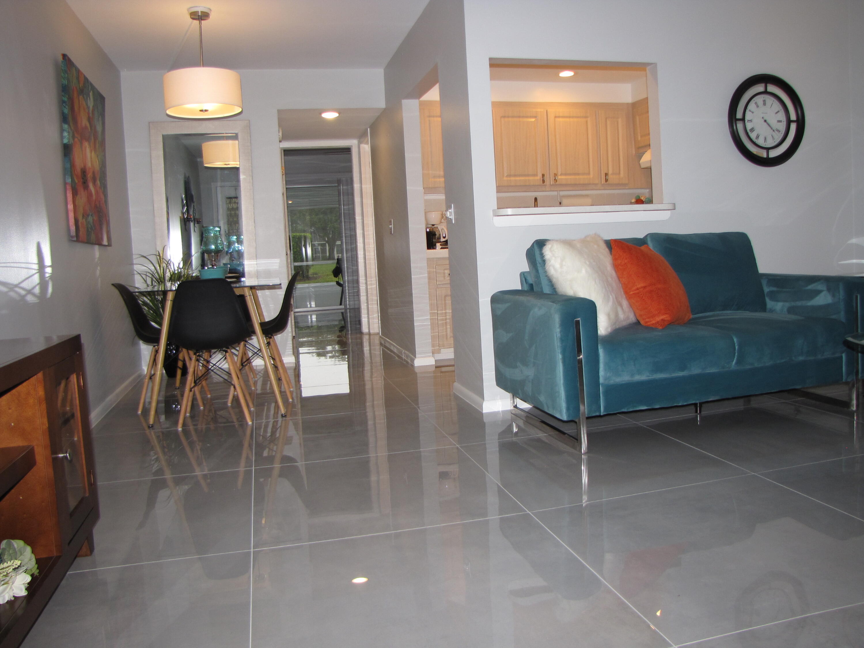 218 Fanshaw F Boca Raton, FL 33434 - Photo 7 of 25 IMG_1773