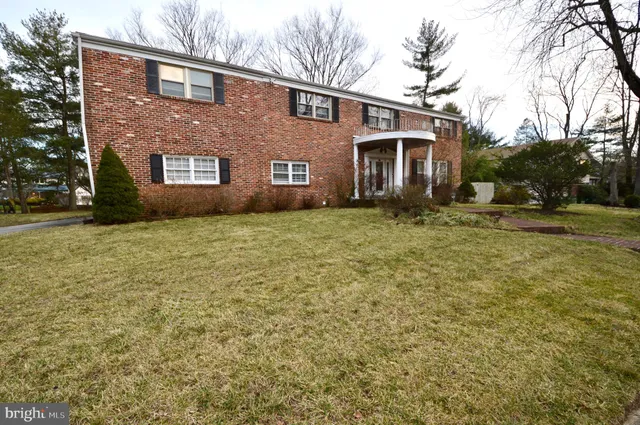 $625,000 | 200 Charlann Circle, Cherry Hill, NJ 08003