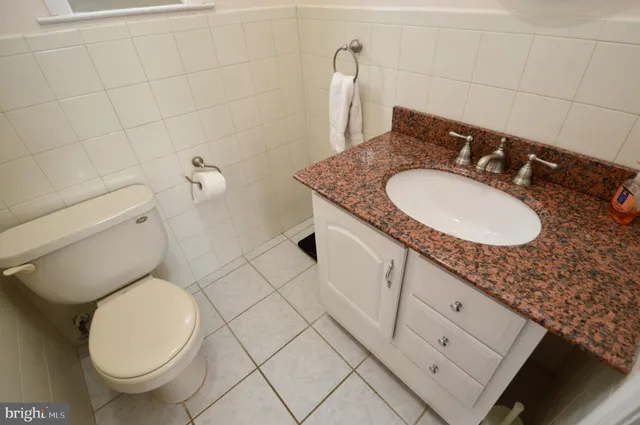 $625,000 | 200 Charlann Circle, Cherry Hill, NJ 08003