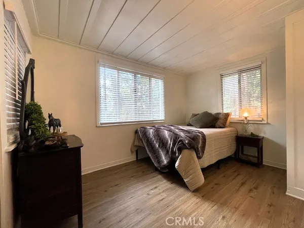 $229,900 | 23752 Inspiration, Crestline, CA 92325