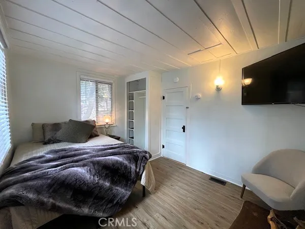 $229,900 | 23752 Inspiration, Crestline, CA 92325