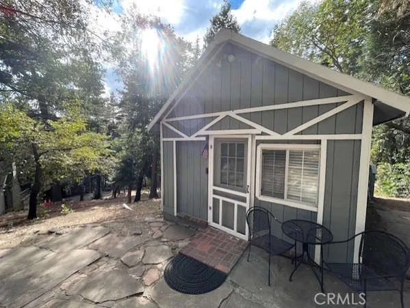 $229,900 | 23752 Inspiration, Crestline, CA 92325