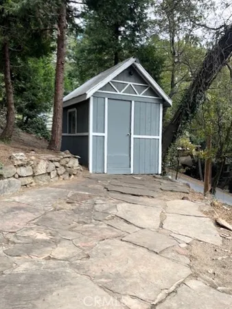 $229,900 | 23752 Inspiration, Crestline, CA 92325