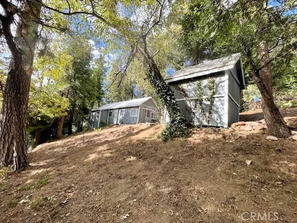 $229,900 | 23752 Inspiration, Crestline, CA 92325
