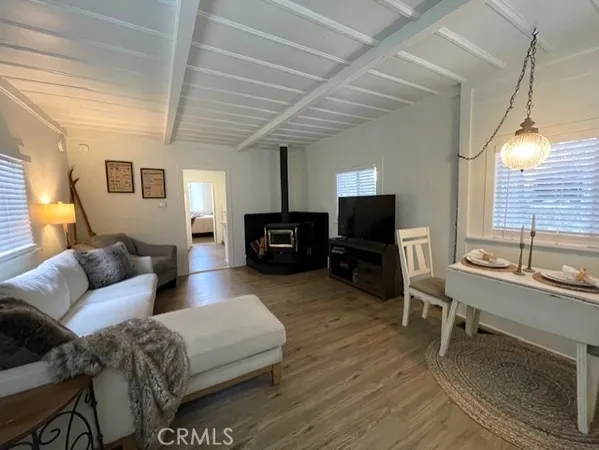 $229,900 | 23752 Inspiration, Crestline, CA 92325