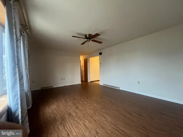 $1,400 | 335 Fairmount Avenue, Waynesboro, PA 17268