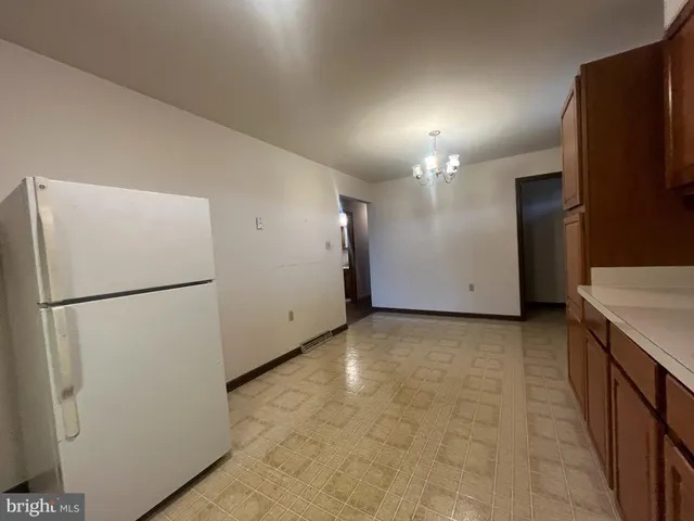 $1,400 | 335 Fairmount Avenue, Waynesboro, PA 17268