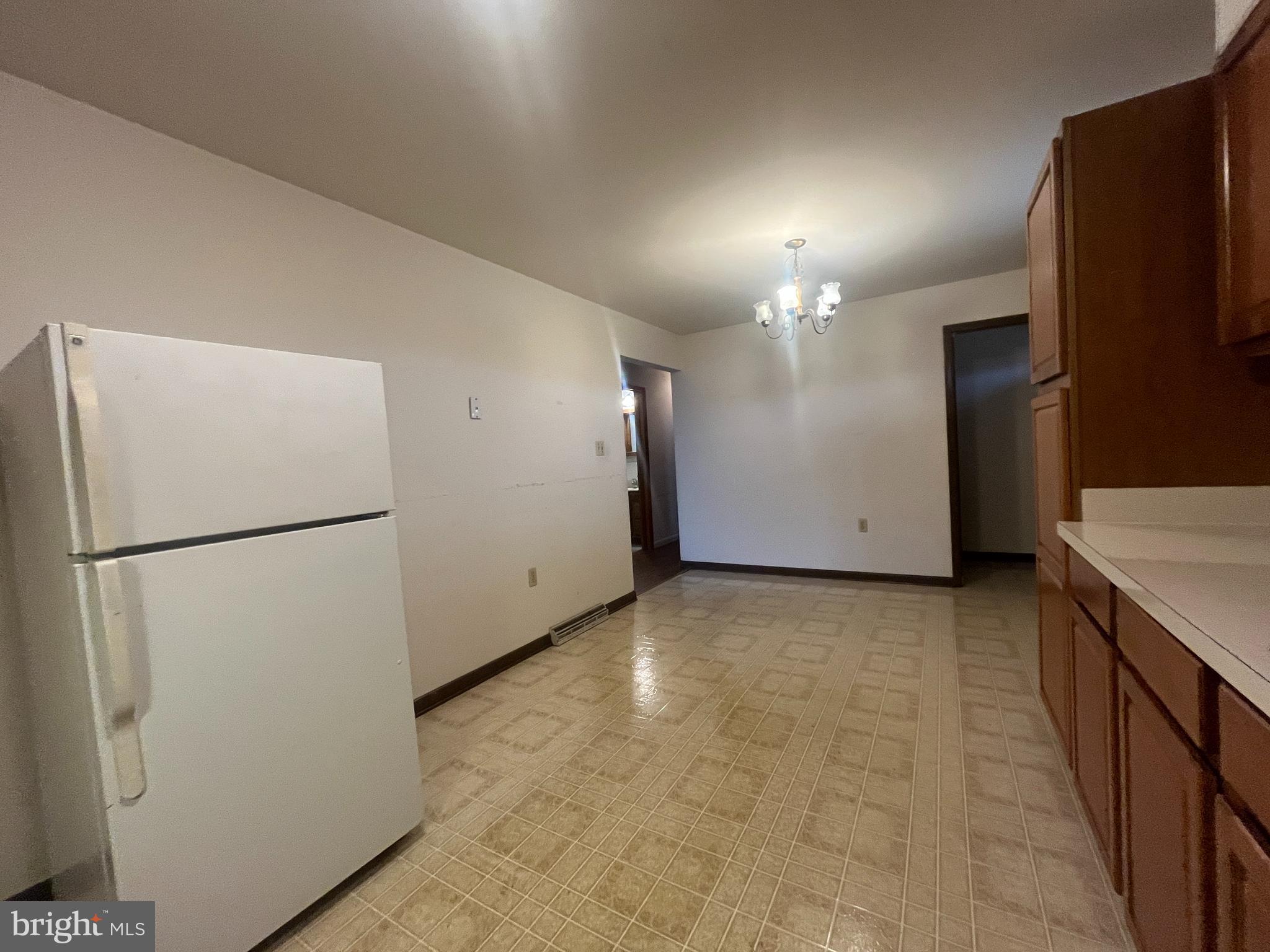 335 Fairmount Avenue Waynesboro, PA 17268 - Photo 8 of 28