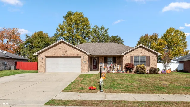$269,900 | 1839 Richards Drive, Seymour, IN 47274