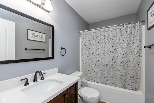 $269,900 | 1839 Richards Drive, Seymour, IN 47274