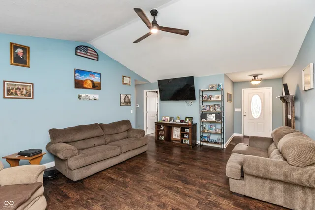 $269,900 | 1839 Richards Drive, Seymour, IN 47274