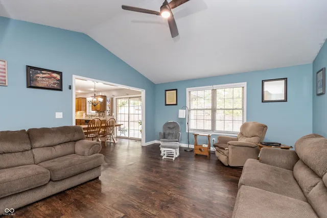 $269,900 | 1839 Richards Drive, Seymour, IN 47274