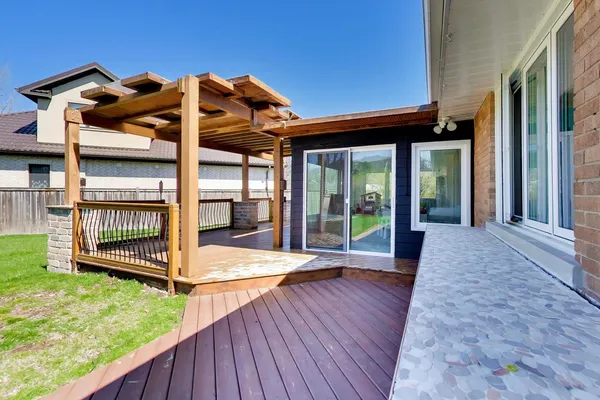 $725,000 | 1032 Heatherfield Lane, Glenview, IL 60025