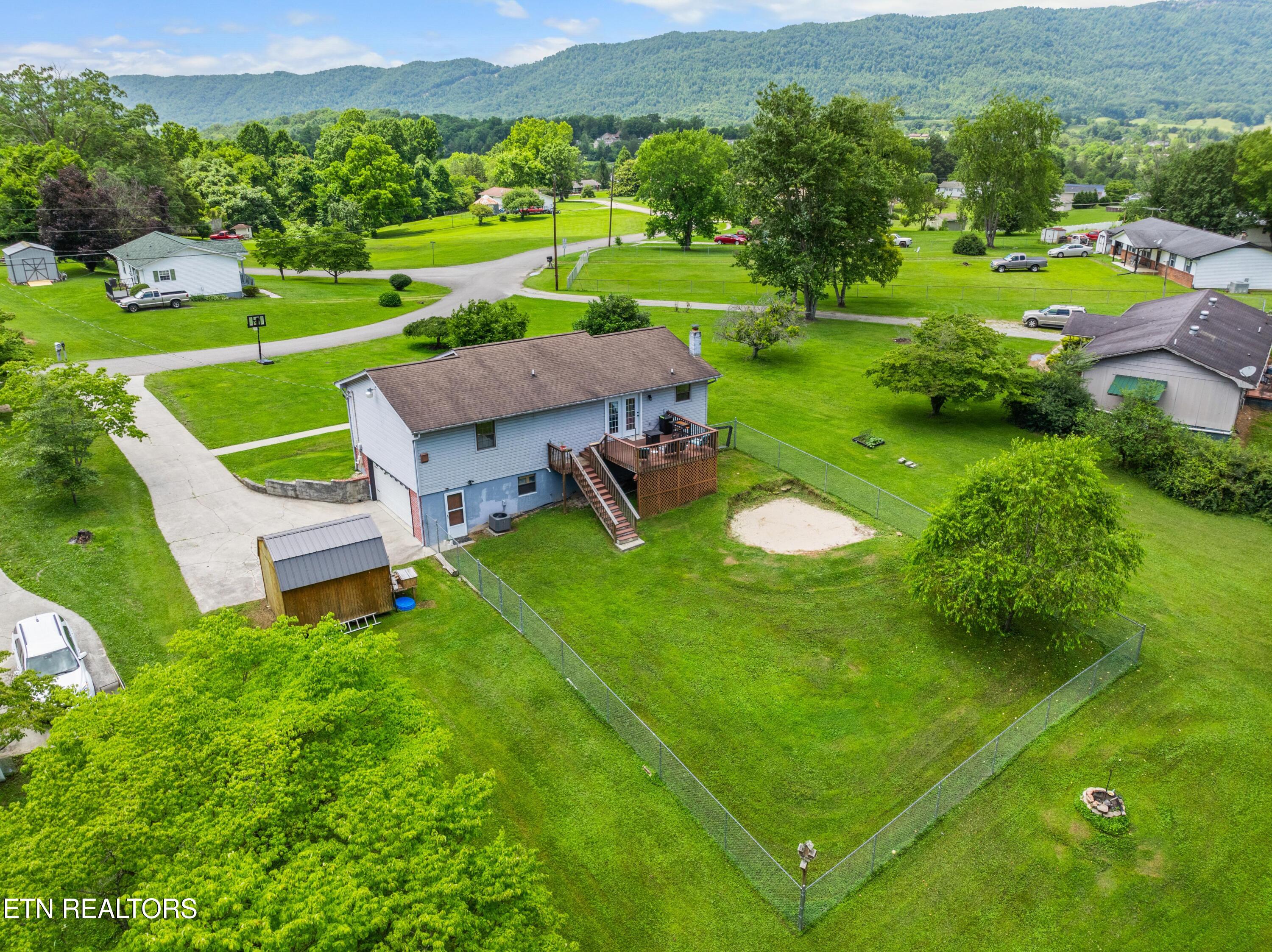 395 Morton Road La Follette, TN 37766 - Photo 26 of 31 DJI_0622