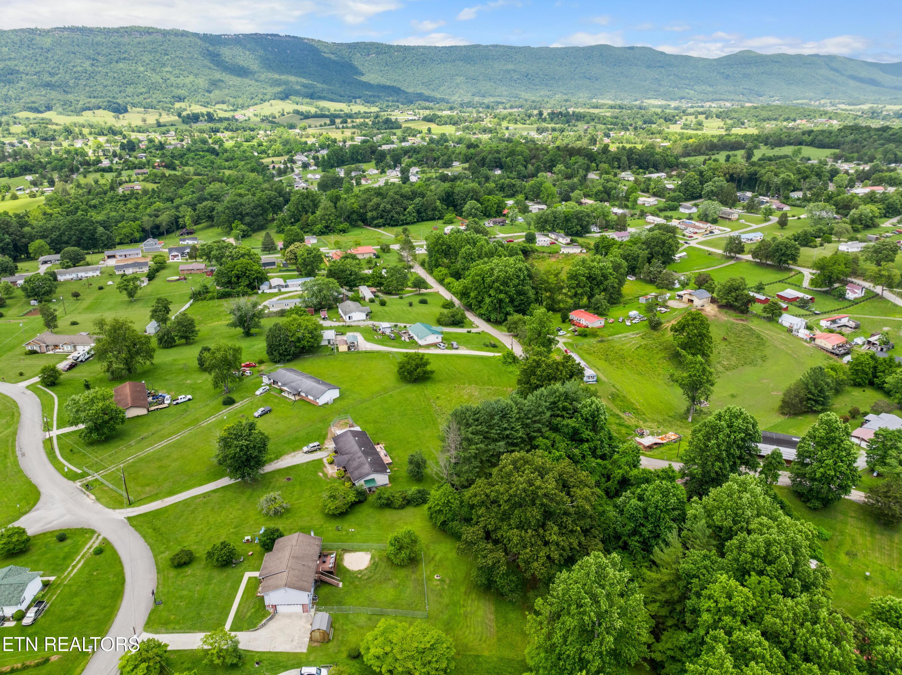 395 Morton Road La Follette, TN 37766 - Photo 28 of 31 DJI_0612