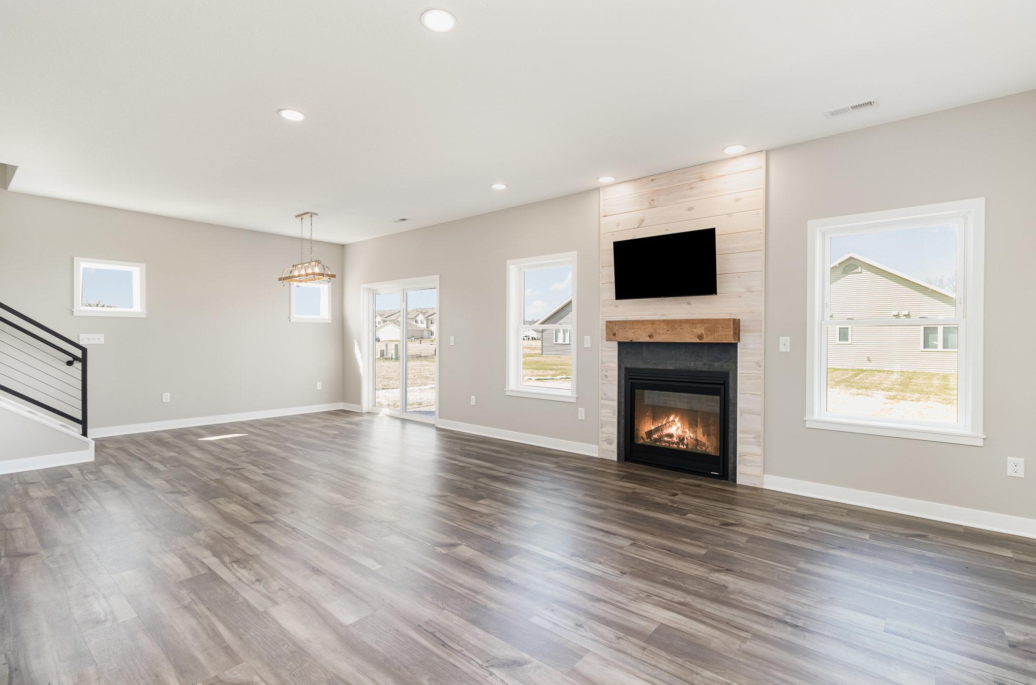 1515 Ranger Drive North Glencoe, MN 55336 - Photo 4 of 28