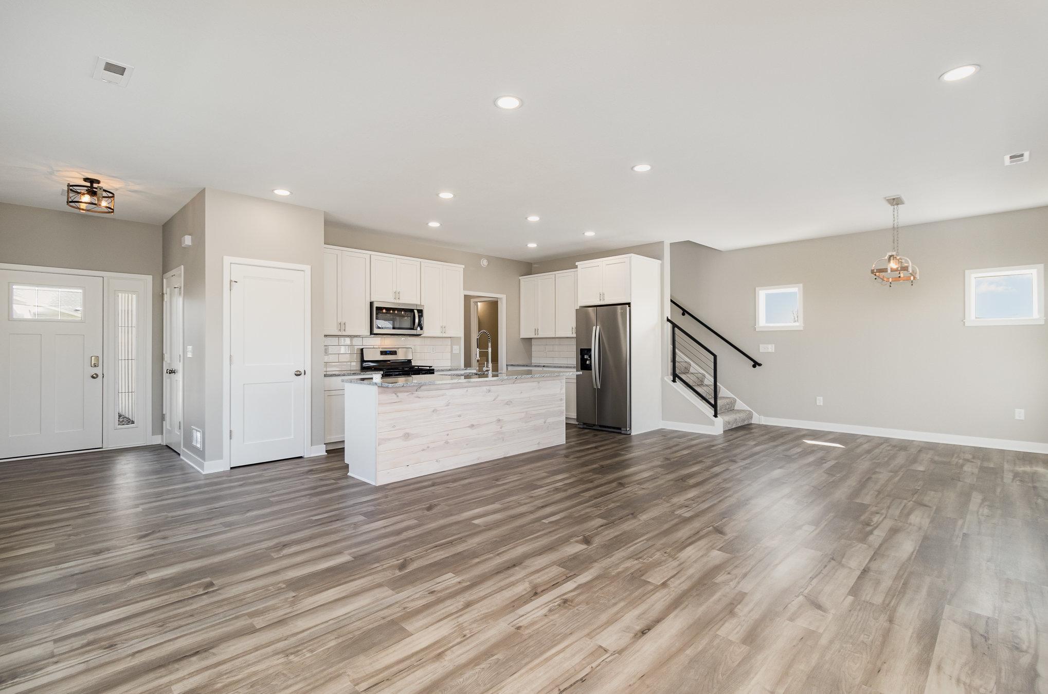 1515 Ranger Drive North Glencoe, MN 55336 - Photo 5 of 28