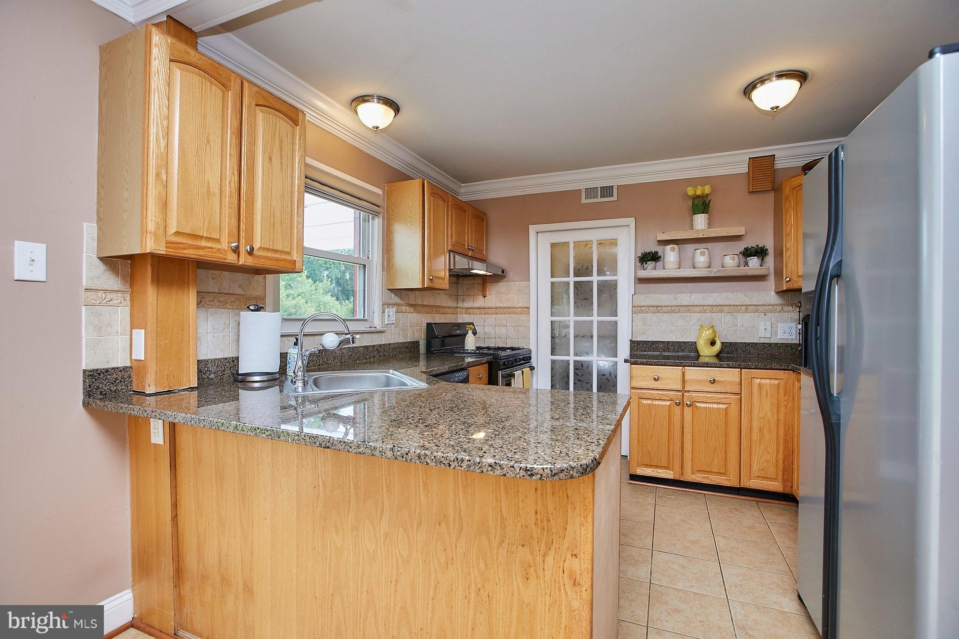 4119 Lees Corner Road Chantilly, VA 20151 - Photo 11 of 30 Kitchen