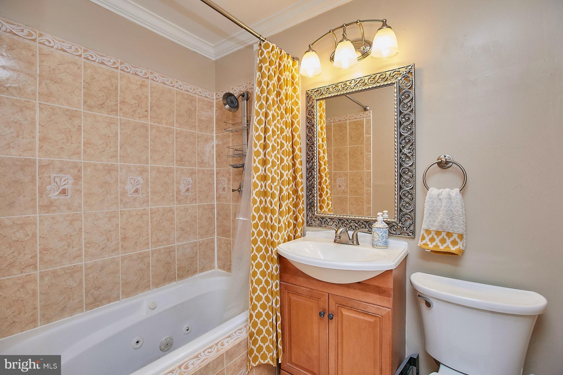 4119 Lees Corner Road Chantilly, VA 20151 - Photo 25 of 30 Full Bath